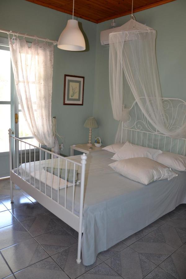Mihaila Seaside: 2 Bedroom Bungalows Kefalonia Spartia  Zewnętrze zdjęcie